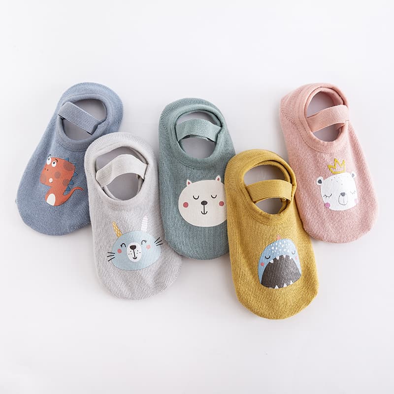 Cartoon children's non-slip cotton socks for early age