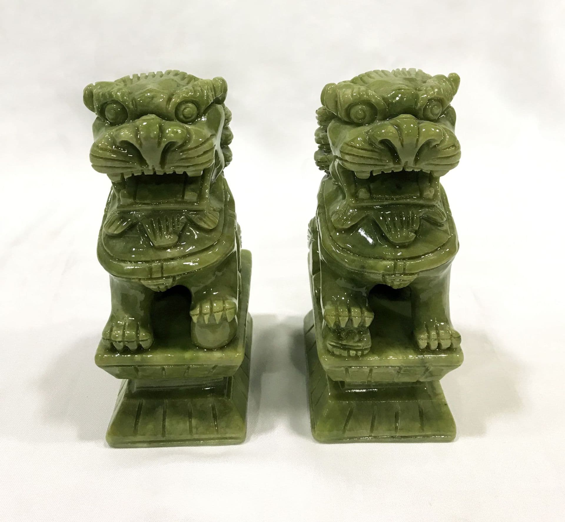 The new green jade, jade, lion decoration craftsmanship home antique office ornamental house ornament 4