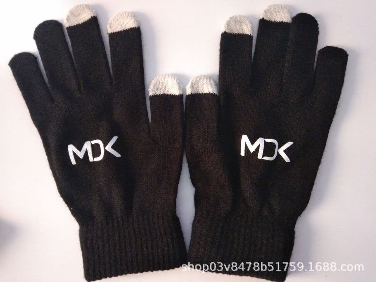 Touch Screen Winter Gloves for Men and Women - Thickened 1