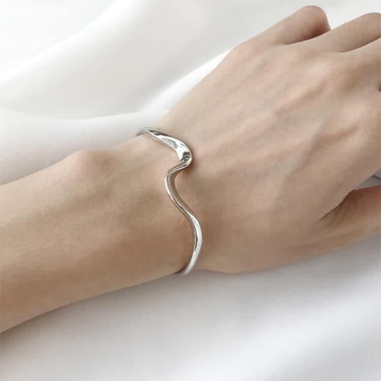 Fashionable women's bracelet, European style, Birthday gift