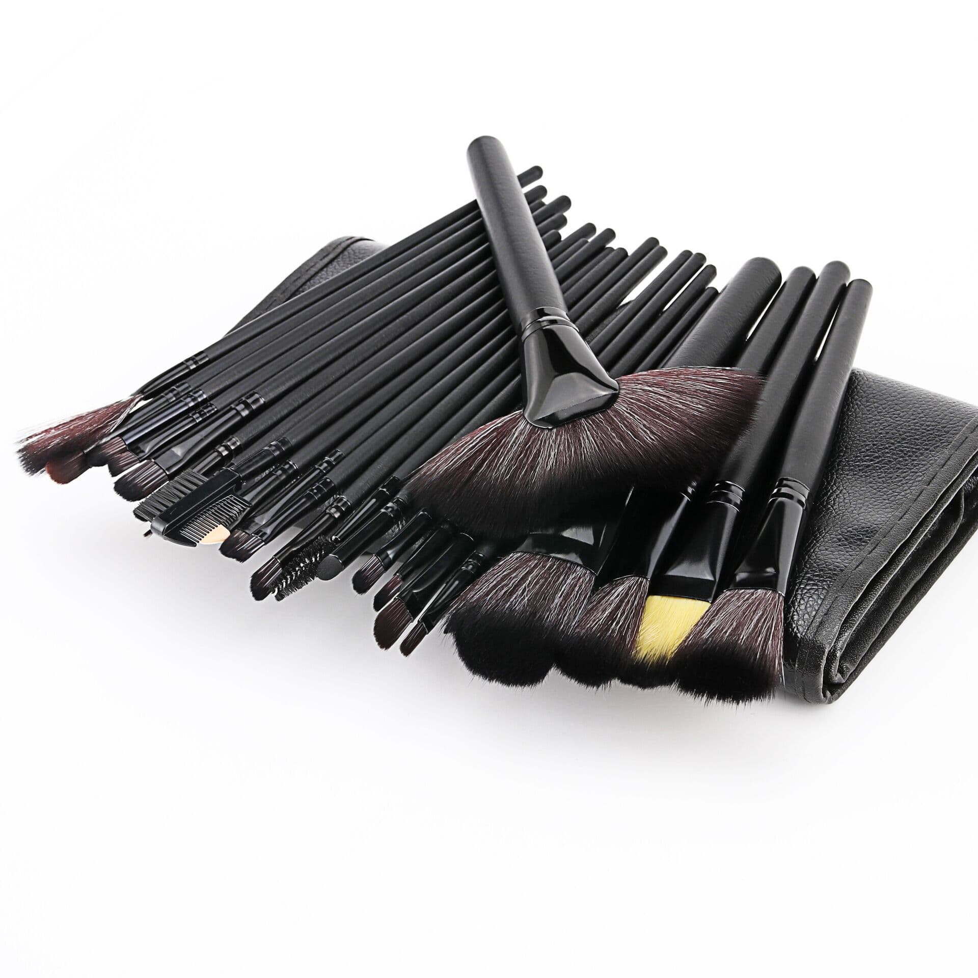 Black fuchsia cosmetic brush, new collection, 32 pieces, color 3
