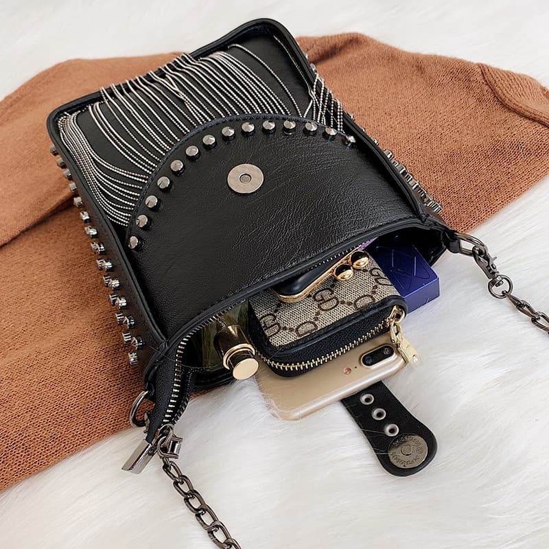 Shoulder bag, fashionable black polyurethane backpack, one-shoulder bag, 2020, city style, Korean style 4