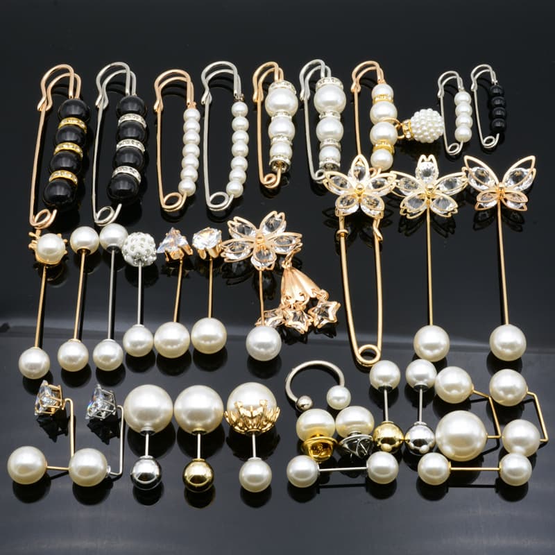 Protective underware, brooch, high-end pin lapel pin, brace 1
