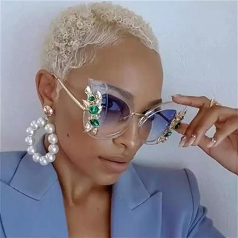 Fashionable classic retro sunglasses, diamond glasses, city style, cat's eye 2