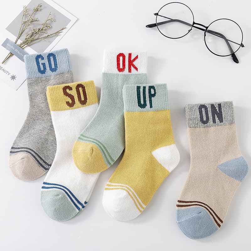(Wholesale), cartoon children's demi-season knee socks for boys, mid-length 2