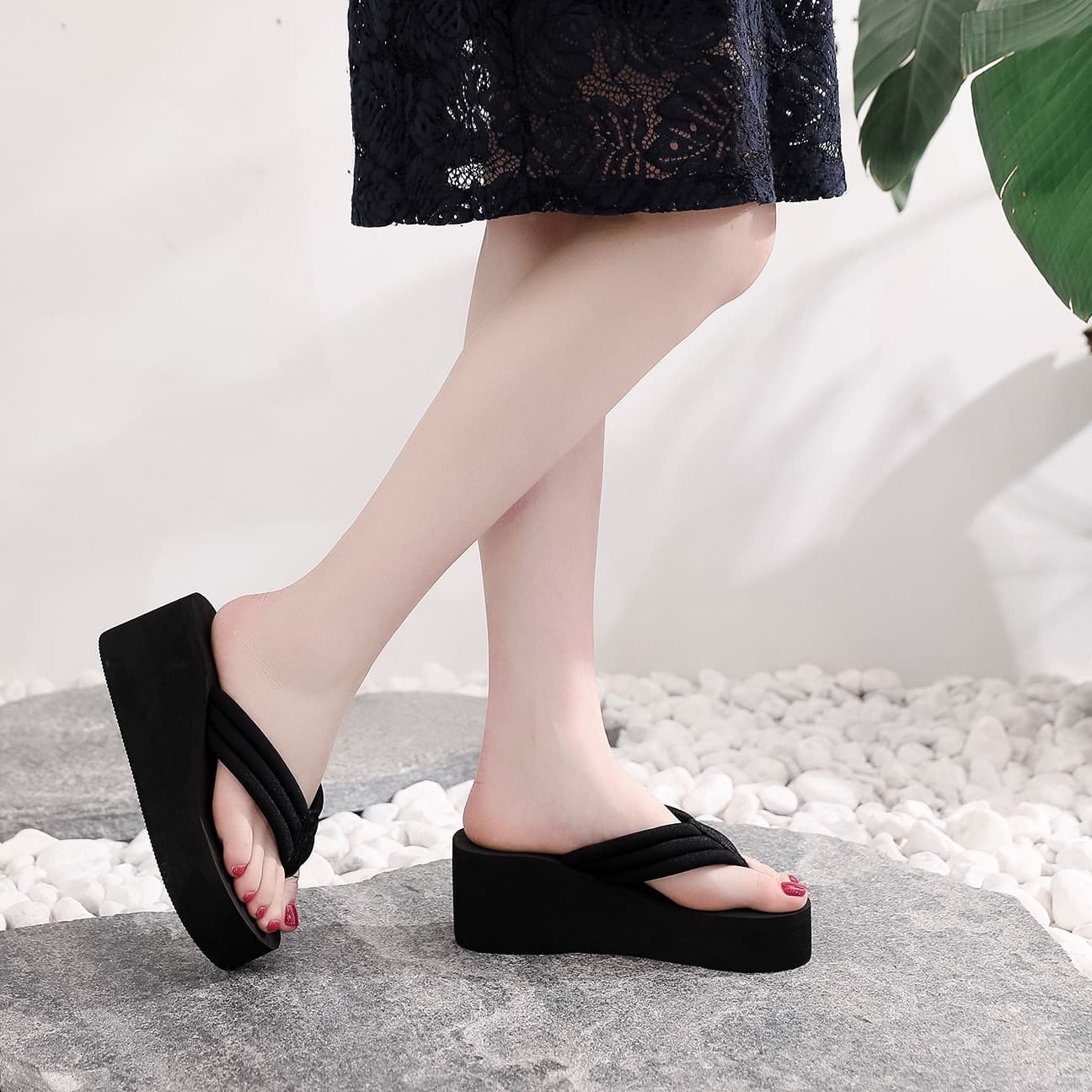 Women's flip flops, summer fashionable beach slippers for students, Korean style 2