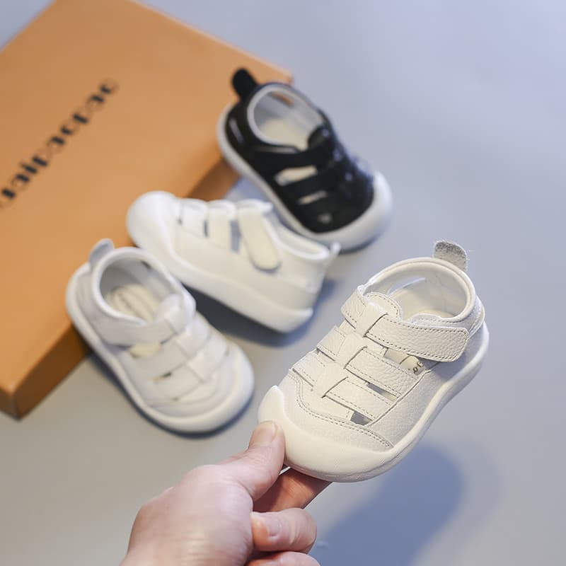 Children's non-slip sandals for early age with velcro, spring 2026 collection, genuine leather, closed toe, soft sole 3