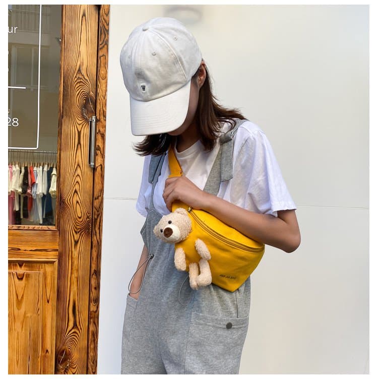 Cartoon chest bag, cute small bag, fashionable travel bag strap, with little bears, Korean style