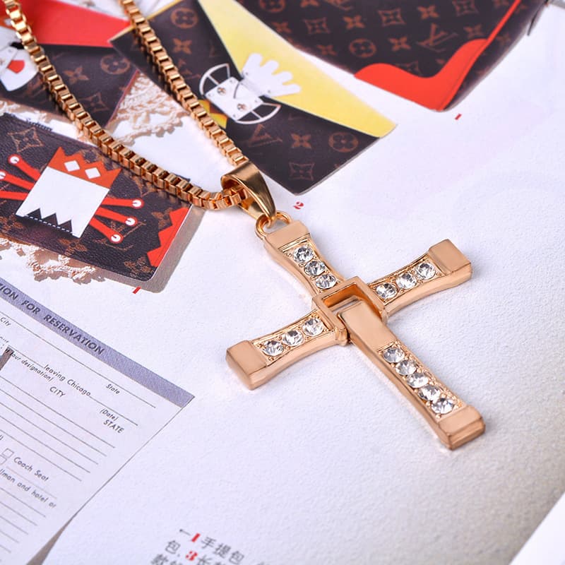 Necklace wholesale cross shelf European and American necklace alloy speed and passion 8 cross shelf necklace crossing diamond 3