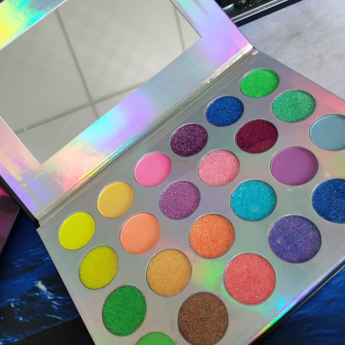 Glow Eyeshadow Palette Spot 24 Color Eye Shadow Nights Eyes Shadow Disk No LOGO Eye Shadow 4