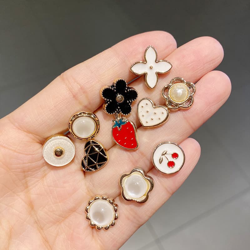 Cute protective underware, brooch, pin pearl, universal accessories, clips included 4