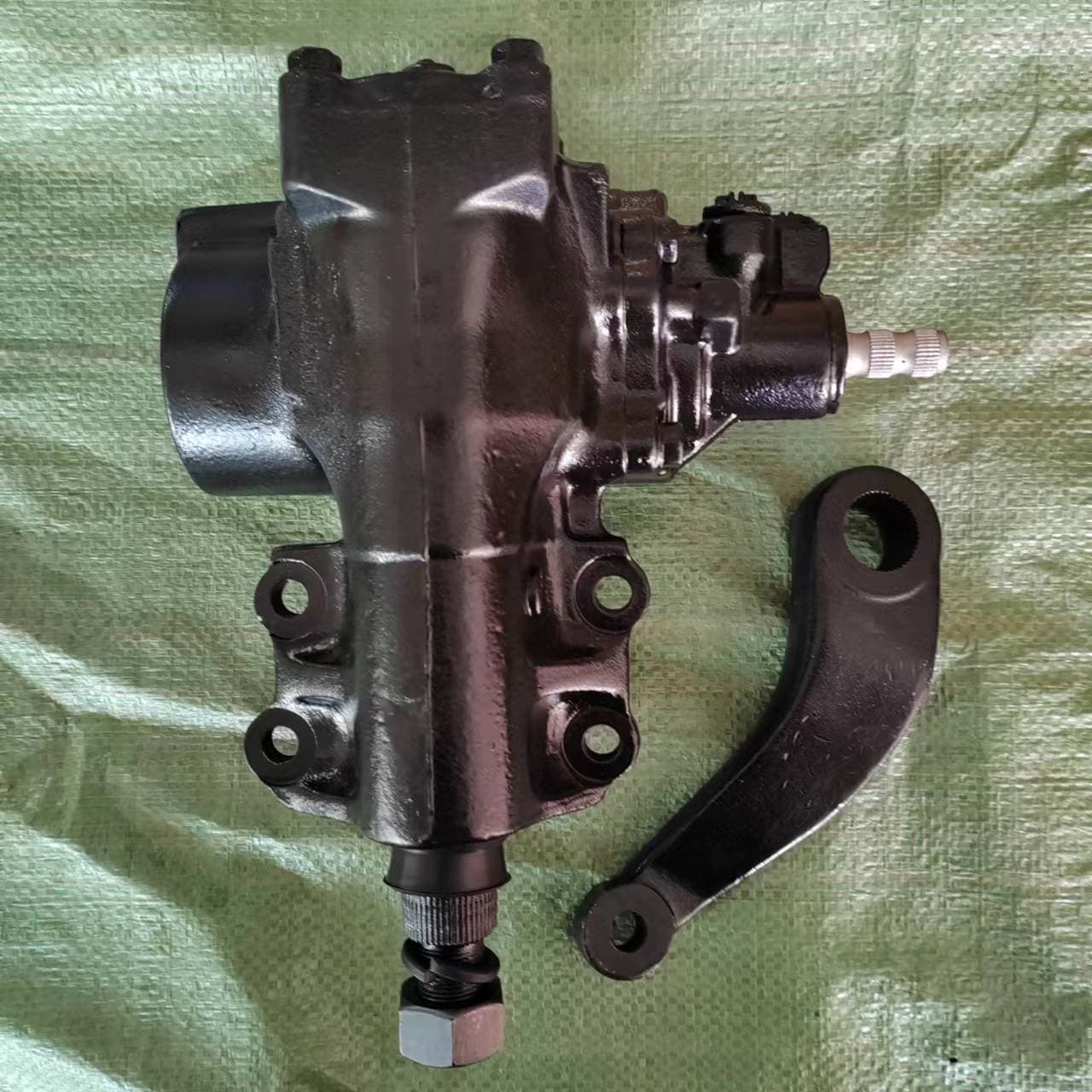 Factory wholesale is suitable for land cruisers FJ8 parts of various car series mechanical parts direction machine 3