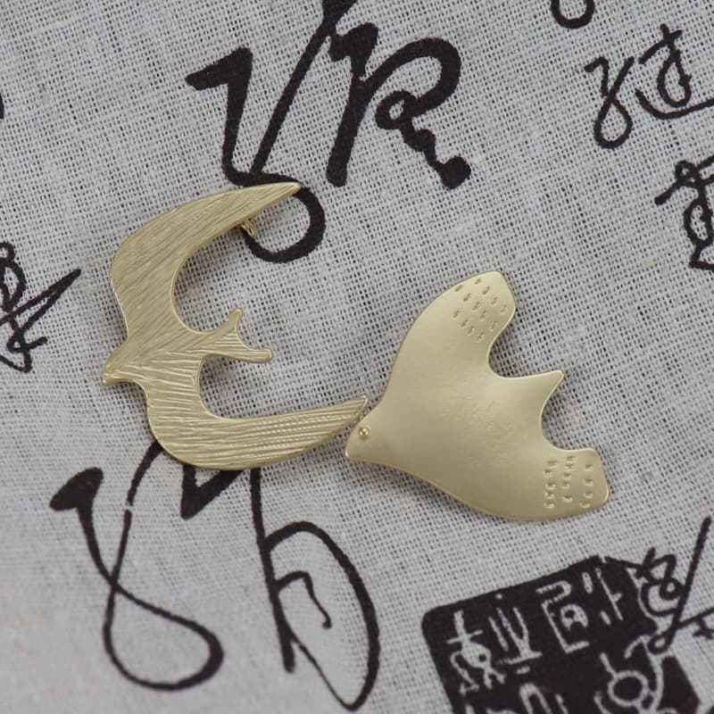 Japanese matte brooch, accessory lapel pin, style 1