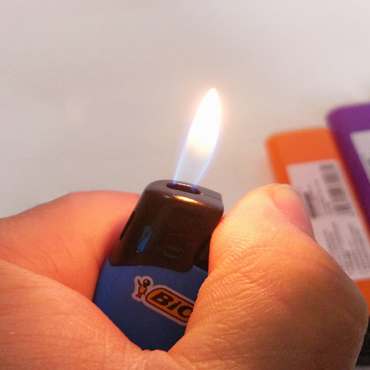 Genuine disposable electronic explosion-proof creative lighter, France 4