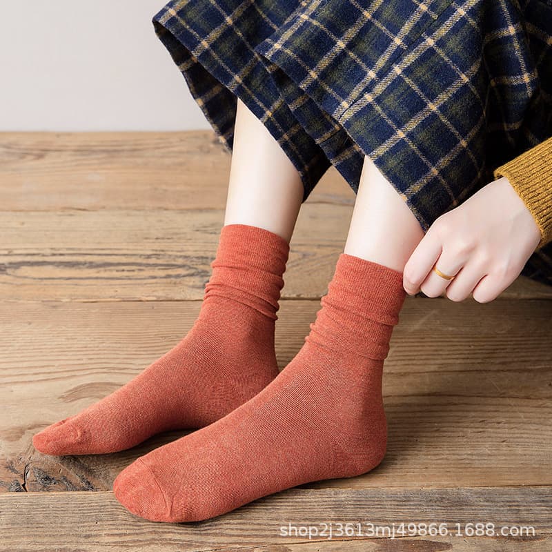 Tide, demi-season trend Japanese retro knee socks, mid-length, Korean style 3