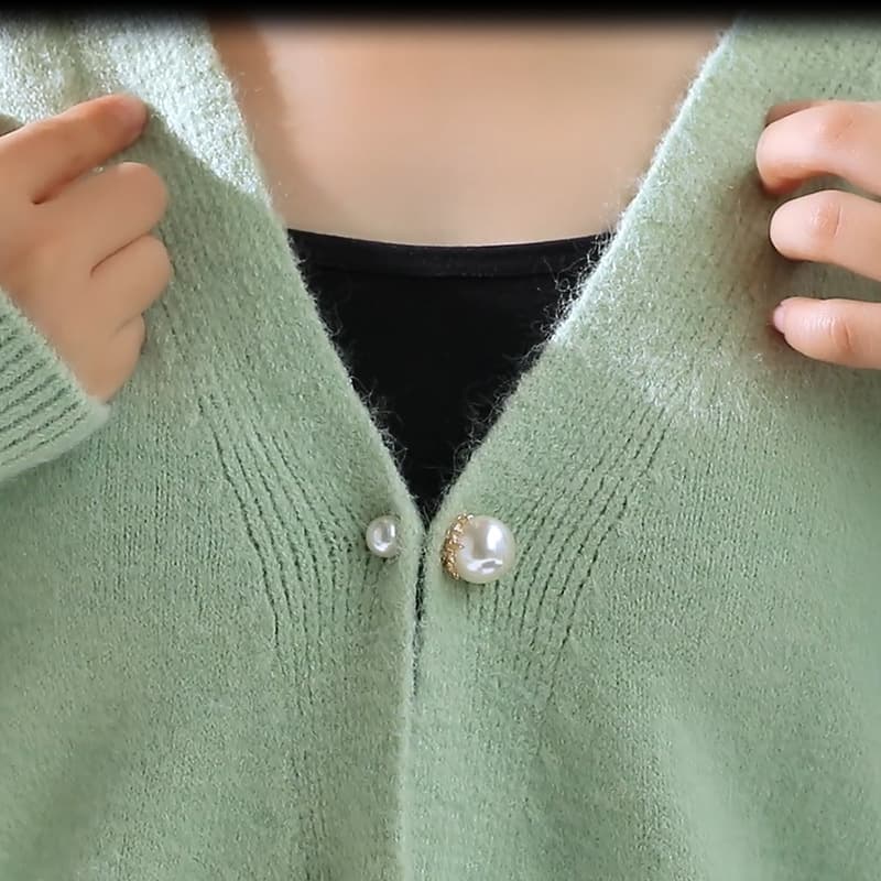 Brace, pin, trousers, cardigan, sweater, protective underware, brooch, clips included 3