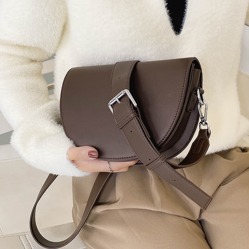 Small small bag, shoulder bag, fashionable straps, one-shoulder bag, internet celebrity, trend of season 4