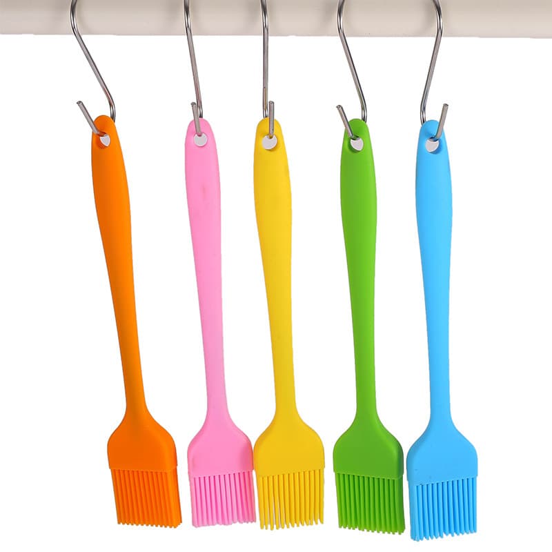 Small all -in -one silicone oil brush kitchen edible pancake brush bristles baking tool barbecue brush 3