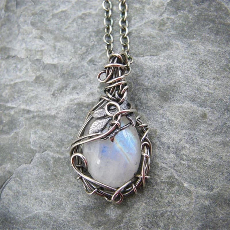 Retro accessory, pendant, necklace, fashionable jewelry, wish, moonstone, Birthday gift