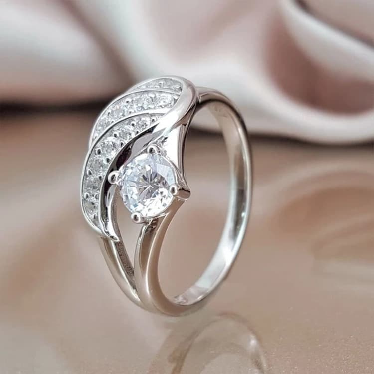 (Cross-border trading), fashionable gemstone ring with zircon, angel wings, brand wedding ring, European style, internet celebrity 2