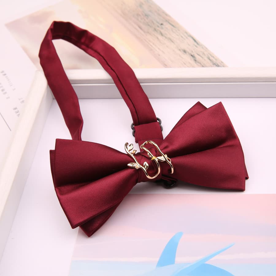 Red black bow tie, suit with bow 4