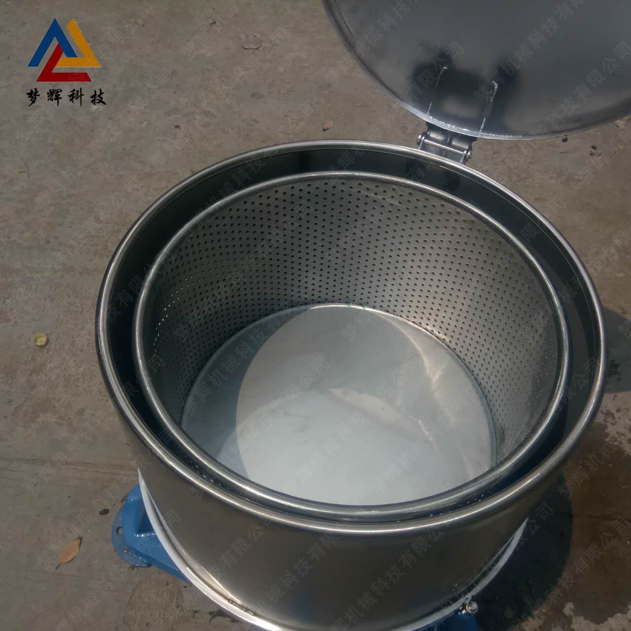 Production industrial dewatering machine three -legged stainless steel, vegetable food dehydrator lighten upper centrifugal machine 2