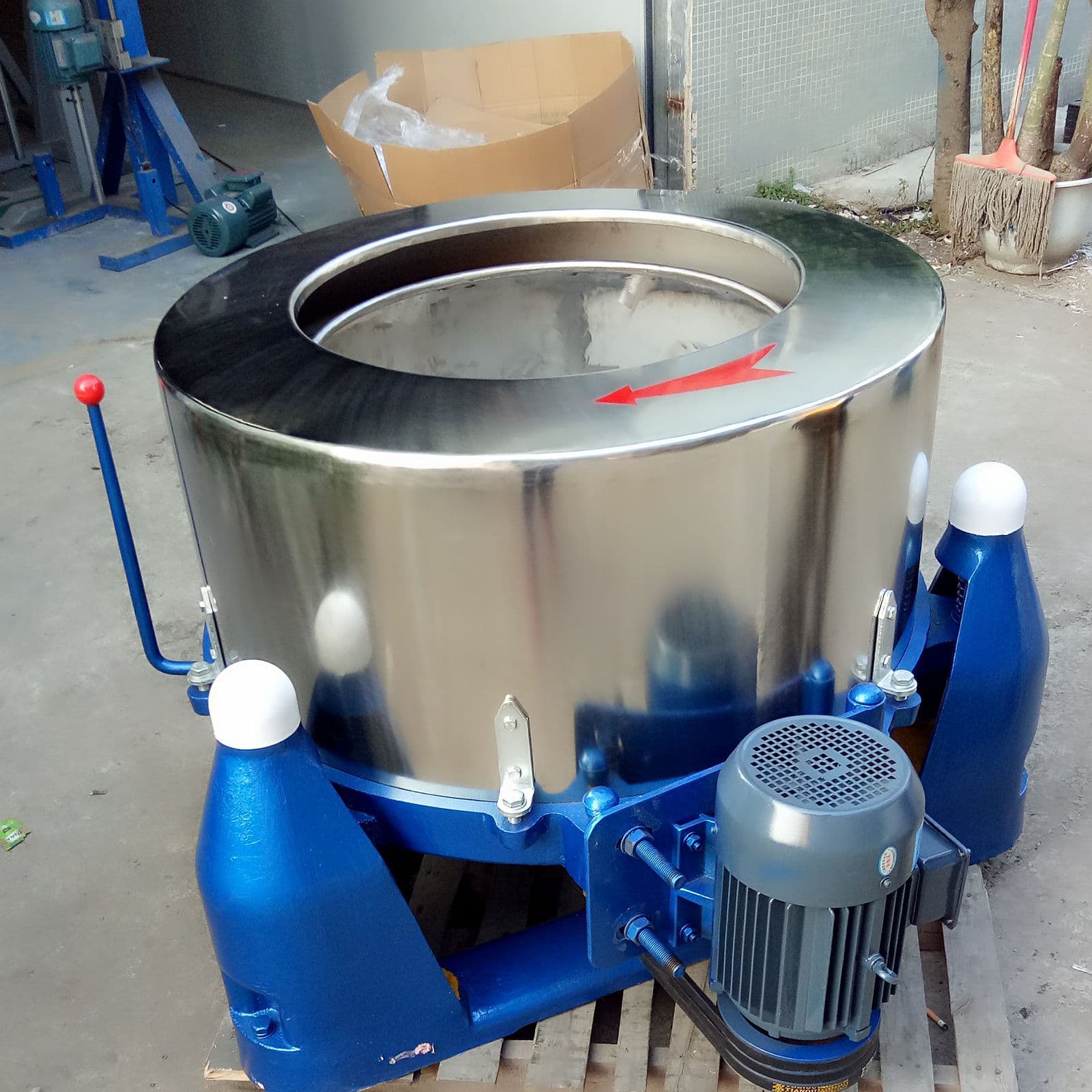 Production industrial dewatering machine three -legged stainless steel, vegetable food dehydrator lighten upper centrifugal machine 4