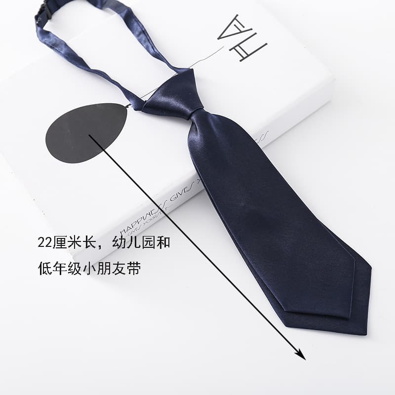 Liangye Kindergarten leads the flower elementary school students low grades men and women free of bow bow tie pure color deep hidden green 4