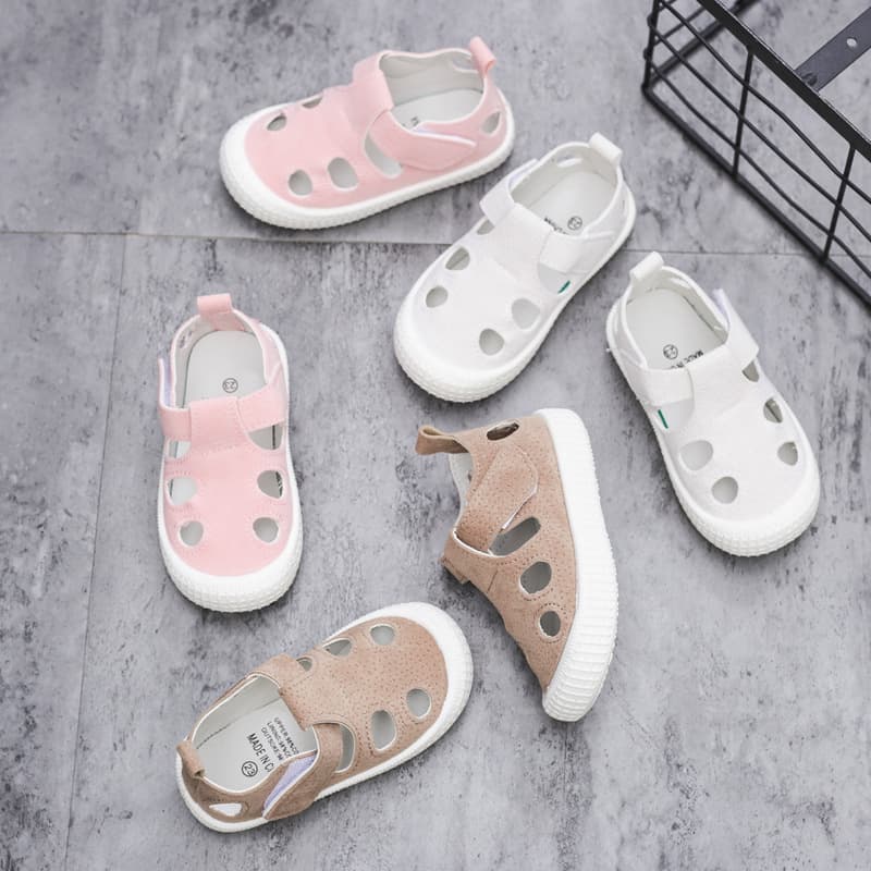 Children's sandals with velcro for men and women, soft breathable Crocs-style slippers, soft sole, closed toe 2