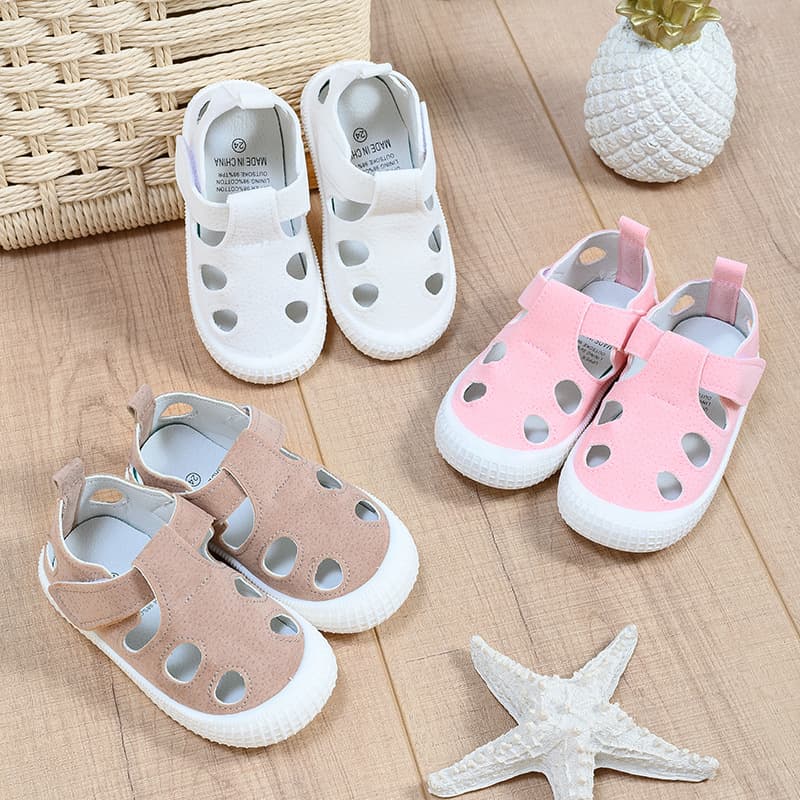 Children's sandals with velcro for men and women, soft breathable Crocs-style slippers, soft sole, closed toe 1