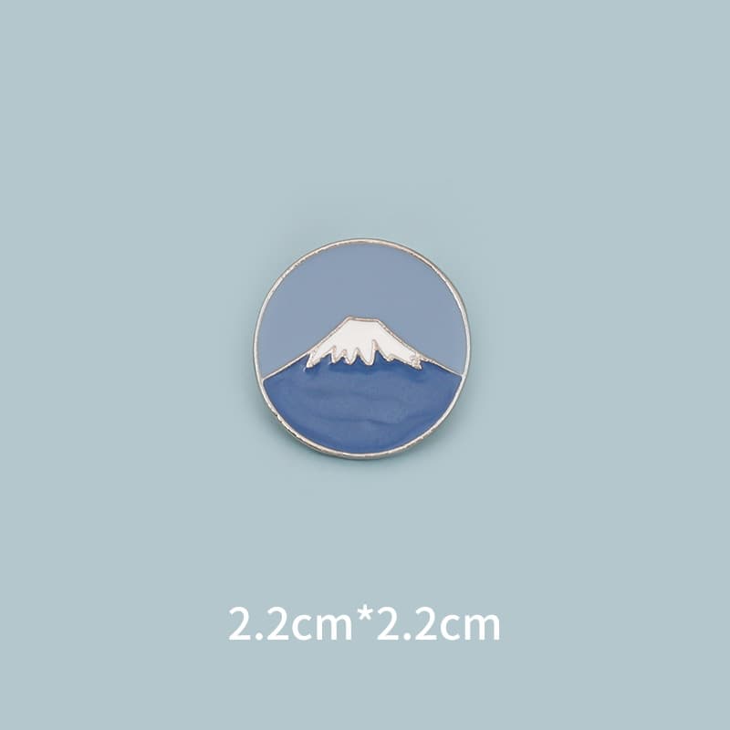 Tide, cute brooch for men and women, Japanese cartoon badge, pin, universal accessory, simple and elegant design 2