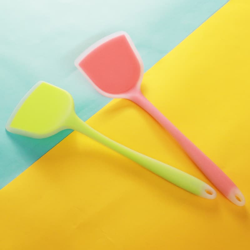Spot supply semi -transparent silicone spatula no sticky pot spatula cooking spoon shovel resistance to easy washing silicone stir -fry spatula 2