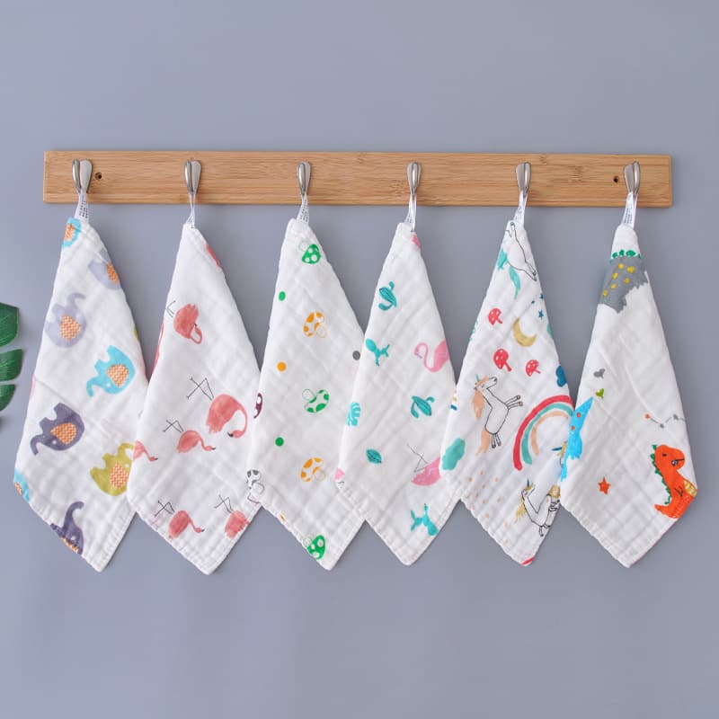 Children's eating bib, scarf for new born, gauze wet wipes for face washing 7