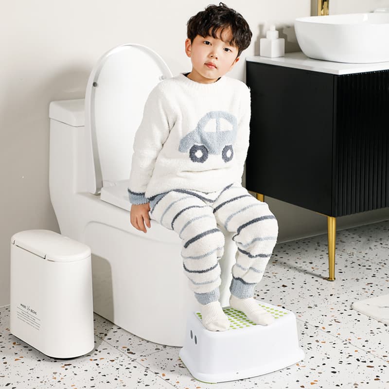 Children's non-slip footstool, toilet 3