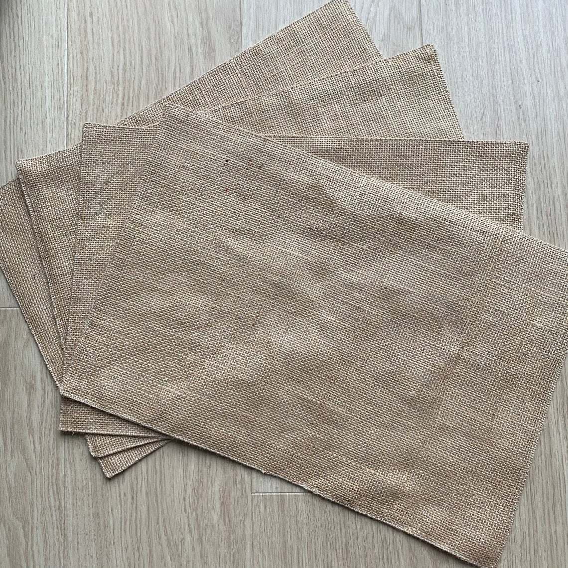 Cross -border solid color linen heat insulation meal cushion Northern European minimalist wind festival decorative table decorative cushion Placemat 1