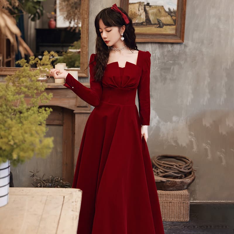 Burgundy dress for bride, autumn long long-sleeve, square neckline, A-line 2