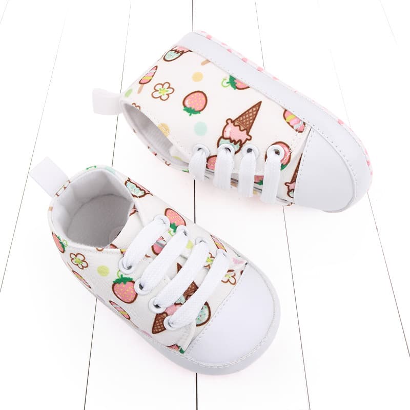 Casual children's sneakers with shoelaces for early age 4