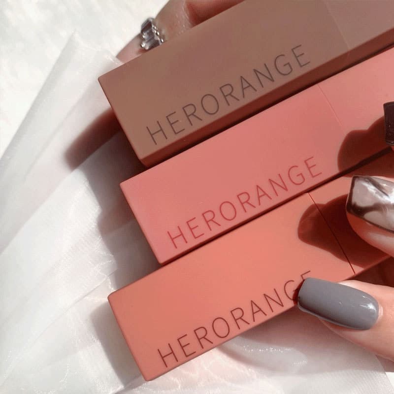 HERORANGE Emotional demi-season matte lipstick, translucent shading 3