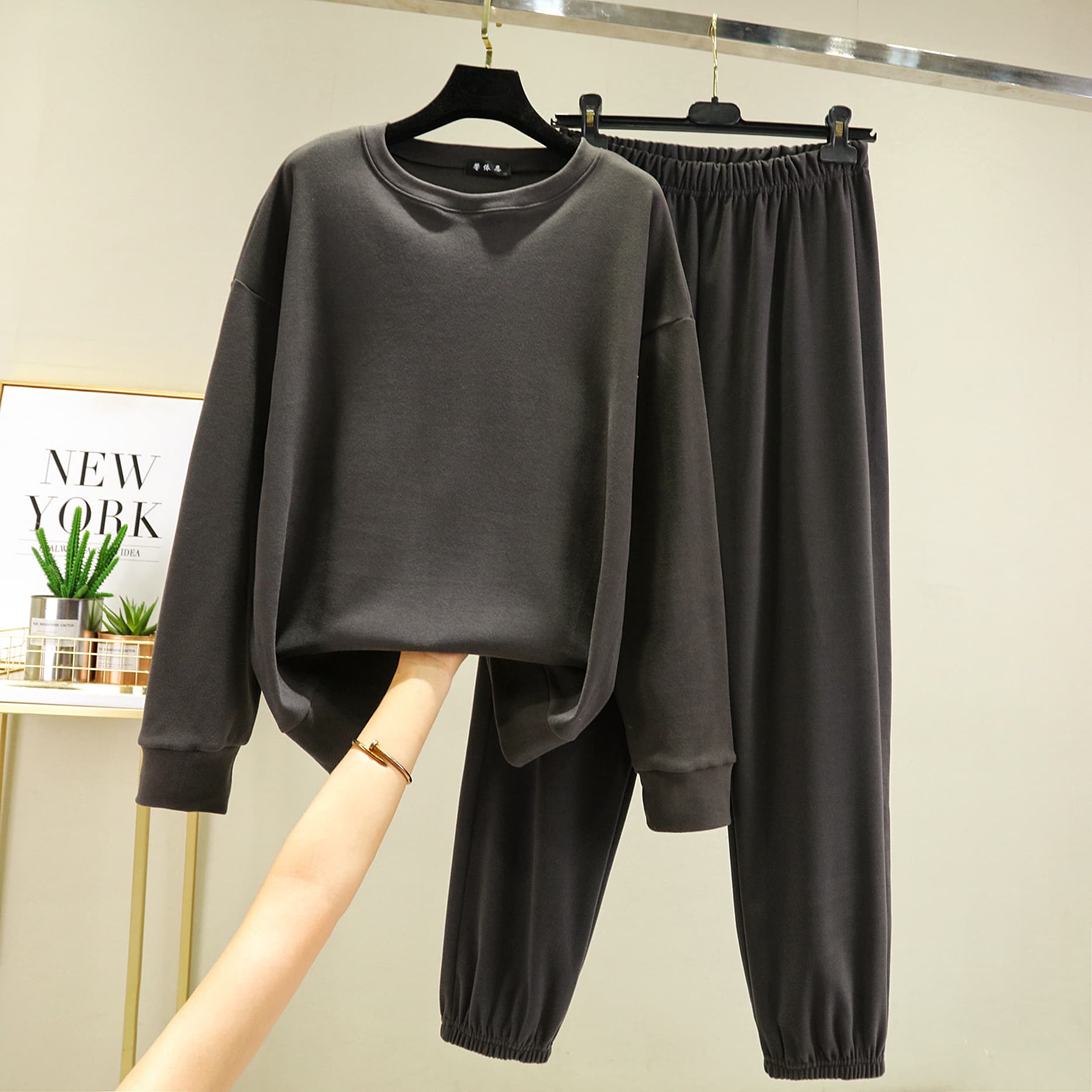 Velvet keep warm autumn demi-season set with a round collar, long-sleeve, trousers, Korean style, increased thickness 4