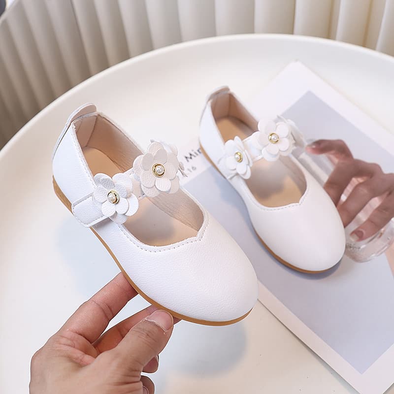 Children's white shoes made of black leather for students 2