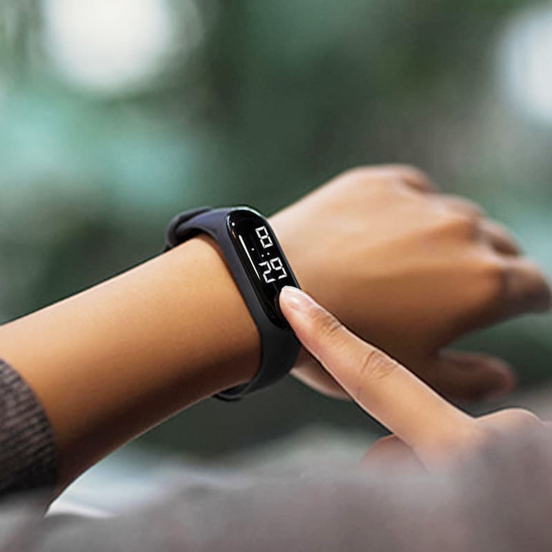 Electronic watch, waterproof fashionable children's bracelet for adults, for beloved, simple and elegant design 2