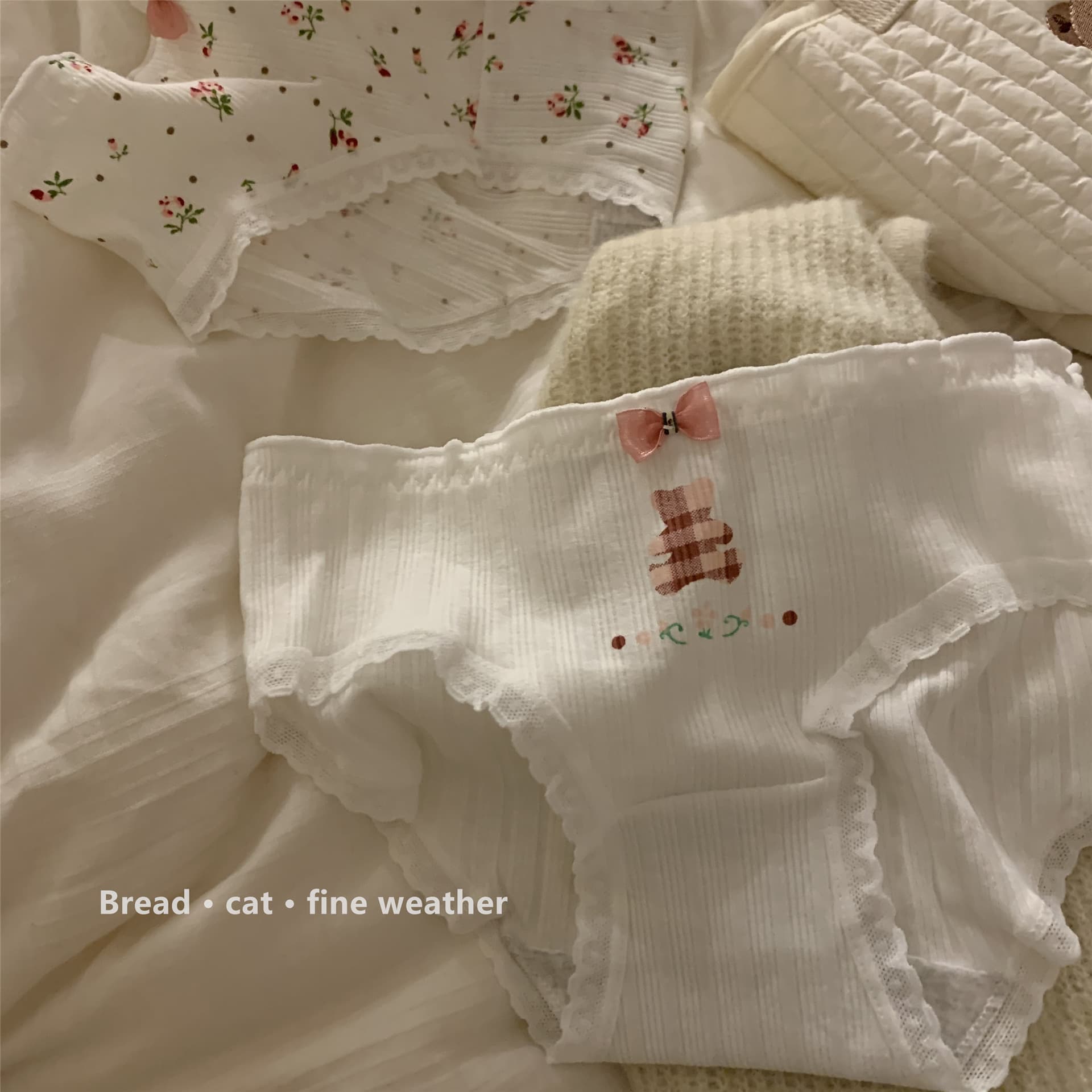 & quot; How can there be girls who don't like flowers or romantic & quot; Girls' Smile Little Broken Cotton Pants Girls Sweet 2