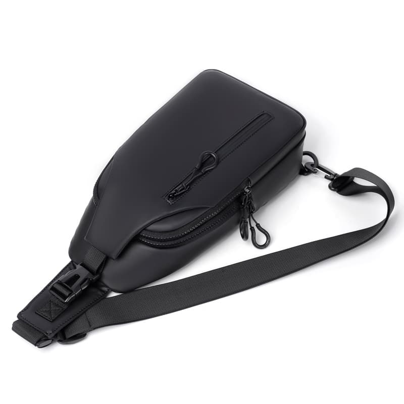 Capacious shoulder bag, fashionable chest bag, trend one-shoulder bag, simple and elegant design 3