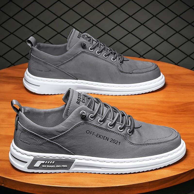 Men's 2025 new ice silk canvas shoes versatile soft sole casual sports men's shoes Korean style breathable board shoes 2