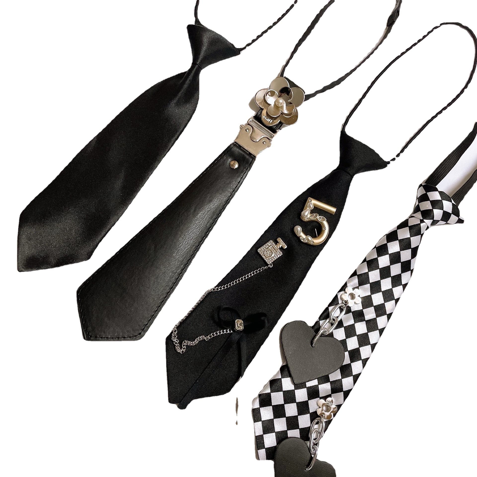 Black knot-free JK tie pullover lazy rubber band casual college Japanese style leather hardware chain tie 5