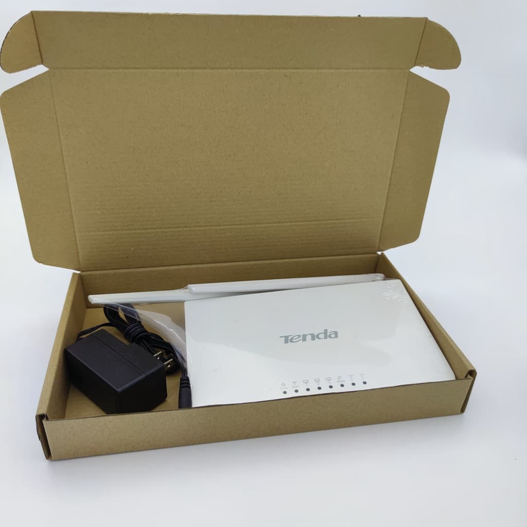 Second -hand cross -border tenda English version of hungry Tengda F300M high -speed wifi smart router household 5