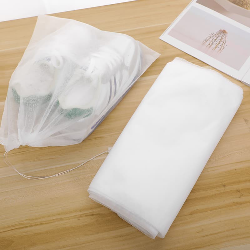 Shoe covers non-woven cloth, storage bag, white shoes, comfortable footwear, shoe bag, (Physicals) 1