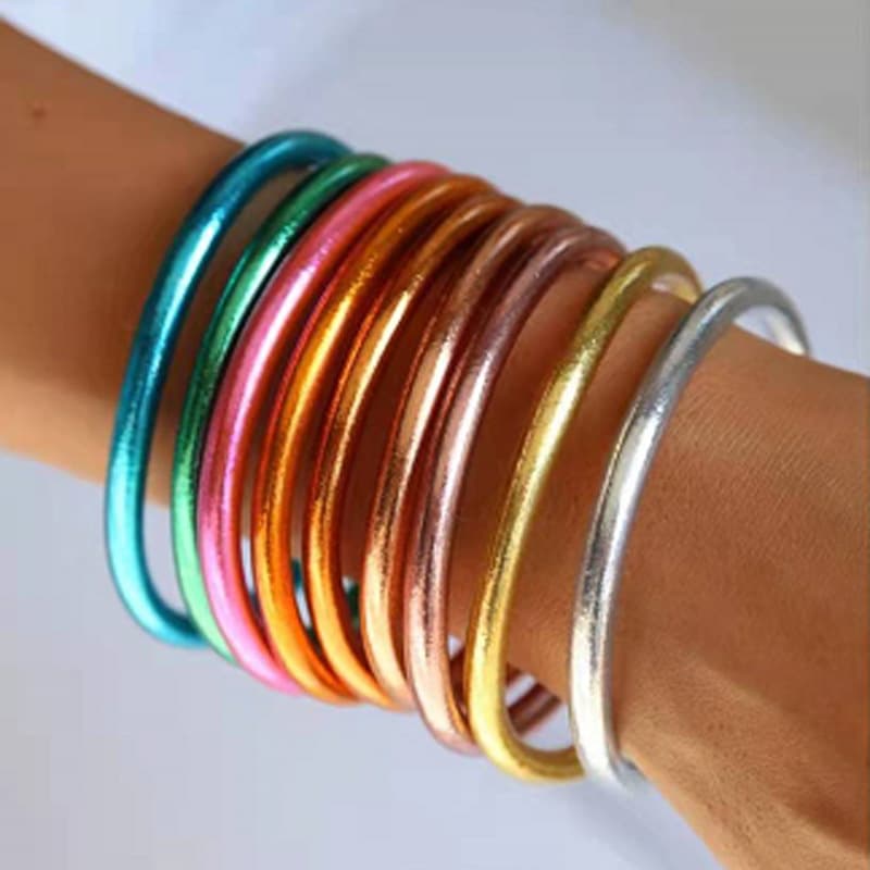 (Cross-border trading), silicone brand shiny fashionable women's bracelet, European style 1