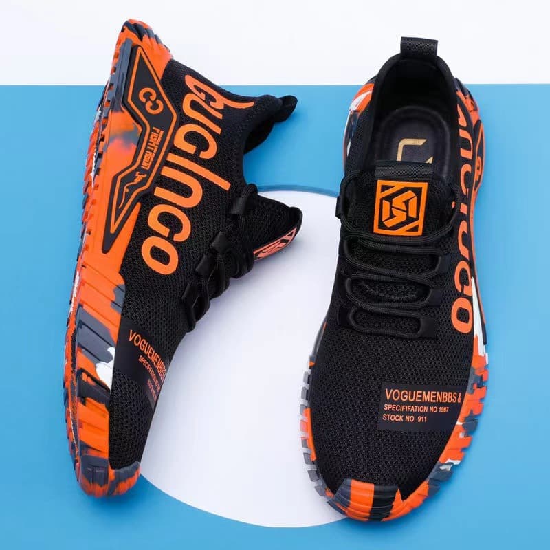One-piece 2022 new spring men's casual sneakers lightweight and fashionable running shoes travel trendy shoes