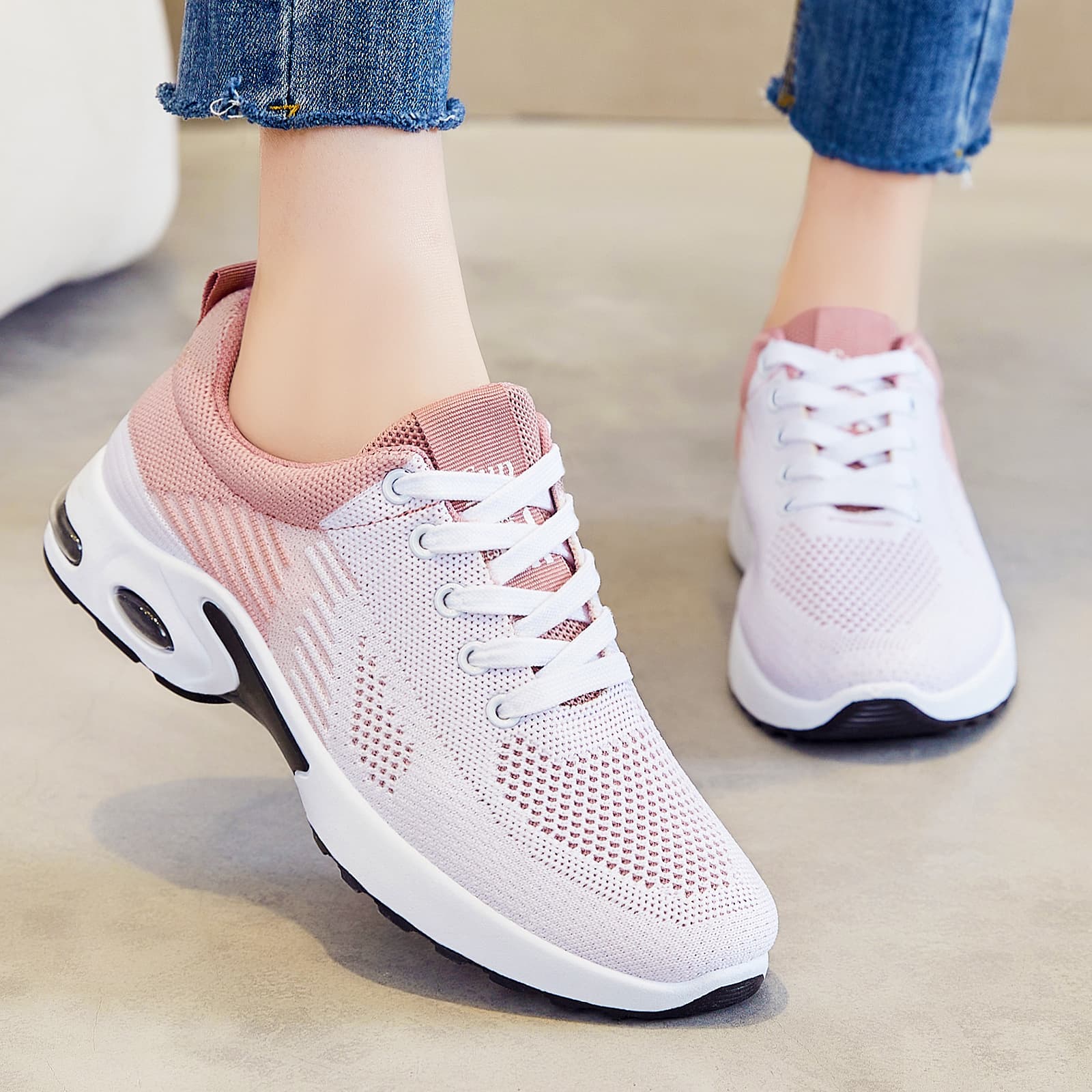 Sports shoes for women spring new mesh fly woven breathable women's shoes popular fashion casual shoes women's cross-border running shoes 2
